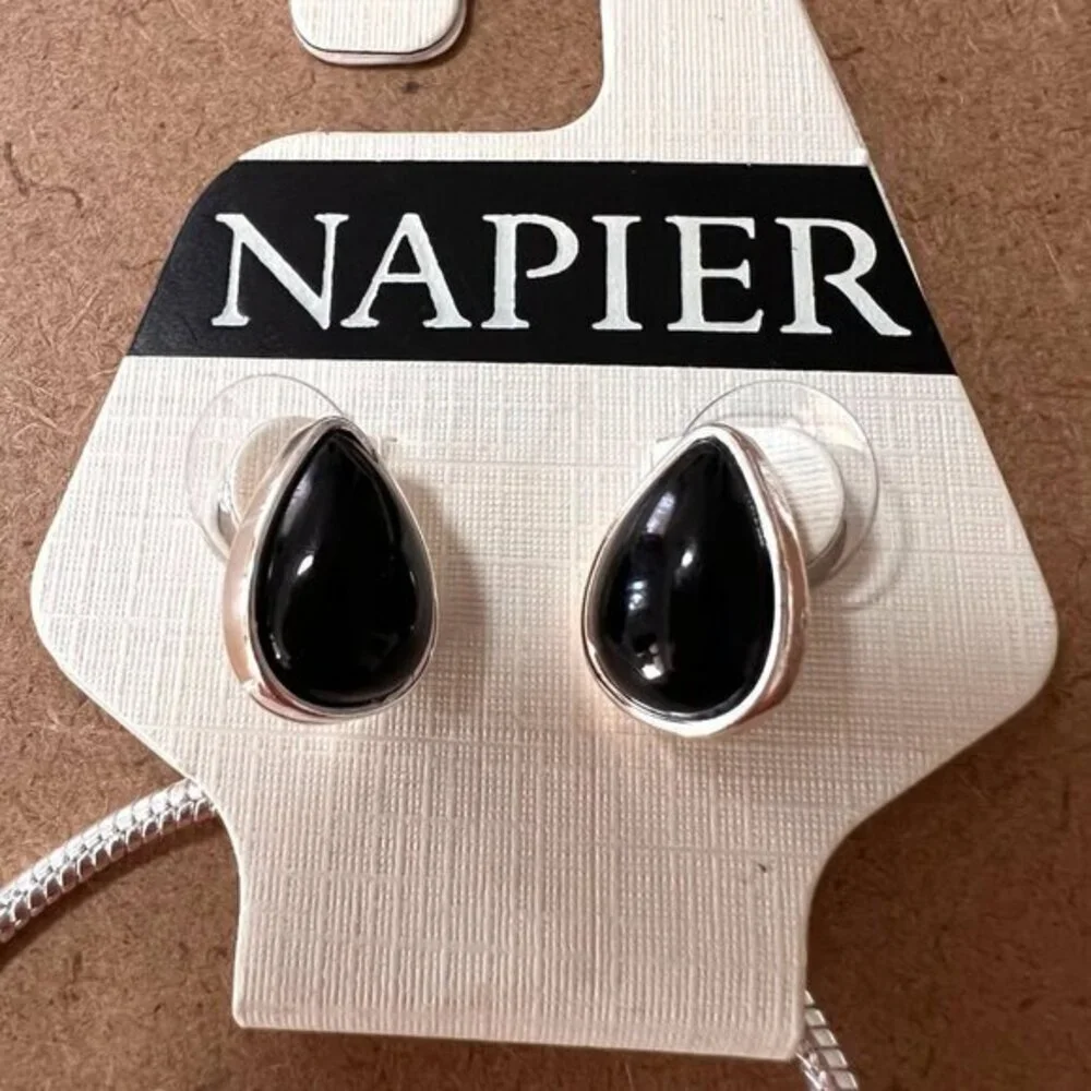 NAPIER‎ Necklace and earrings set Women's Vintage 18 in ext. 3.25 in